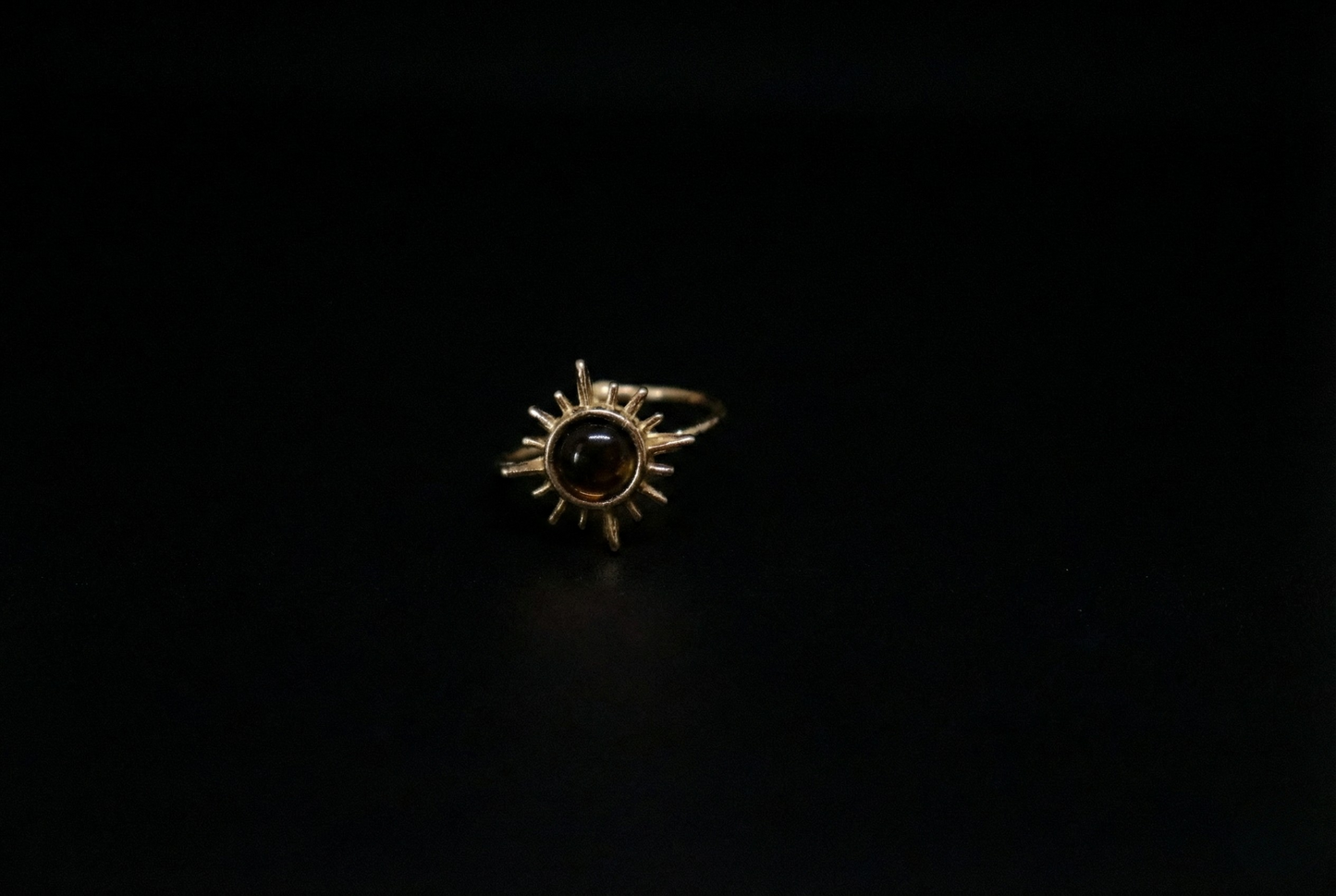Radiant Queen Ring